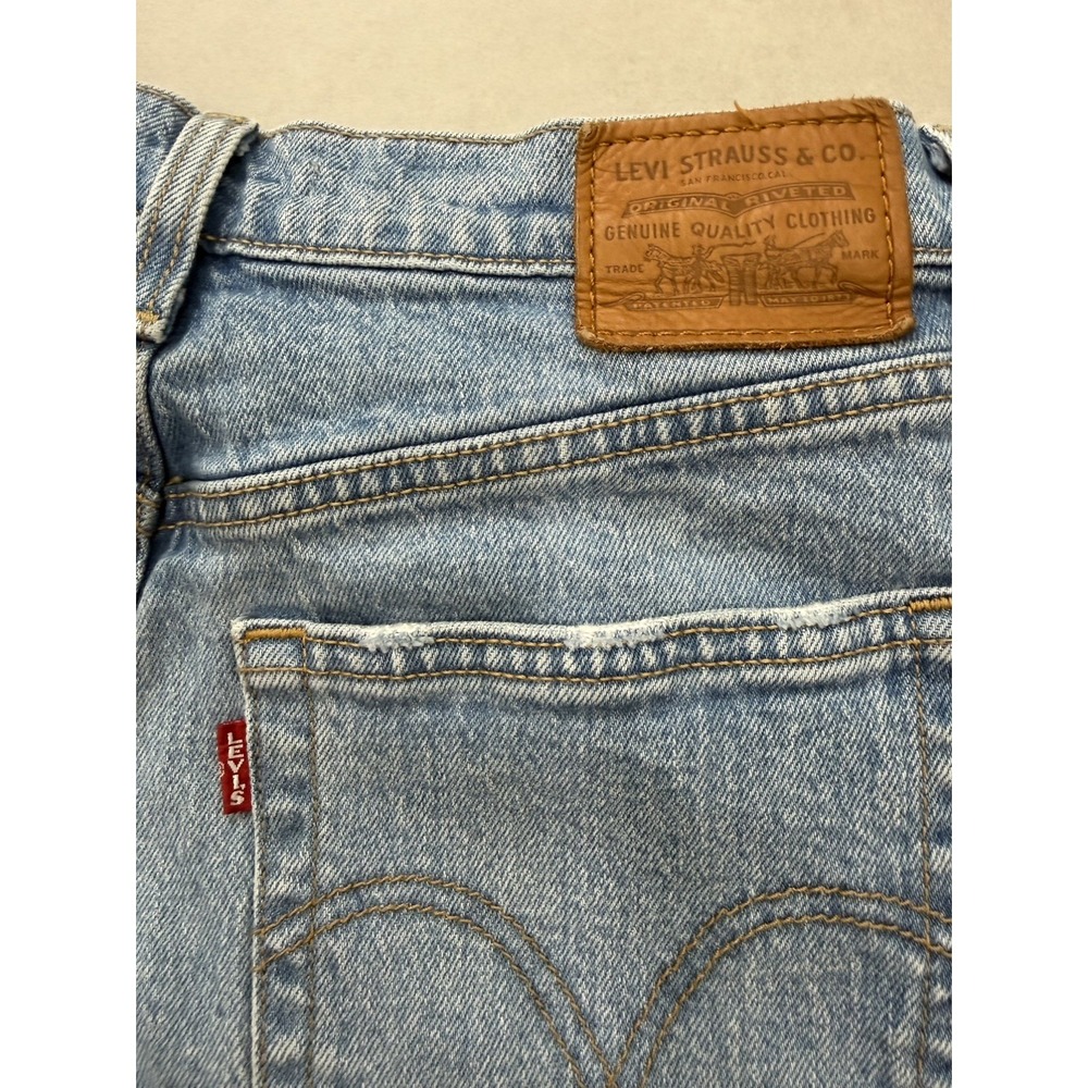 Levi's Ribcage Denim Shorts Cut-offs Light Wash Blue Women's Sz 30 Button Fly